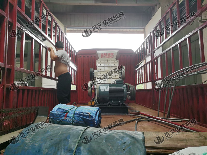 河南原煤破碎機(jī)哪個(gè)廠家價(jià)格低，可以選擇的型號(hào)多嗎？