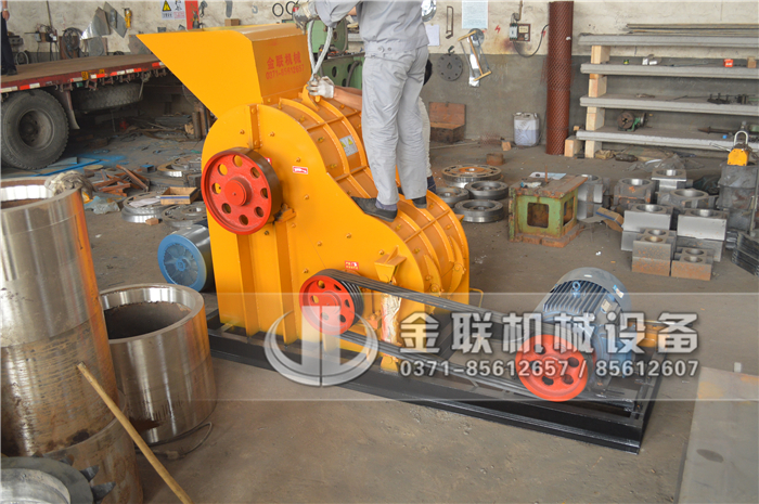 河南原煤破碎機(jī)哪個(gè)廠家價(jià)格低，可以選擇的型號(hào)多嗎？