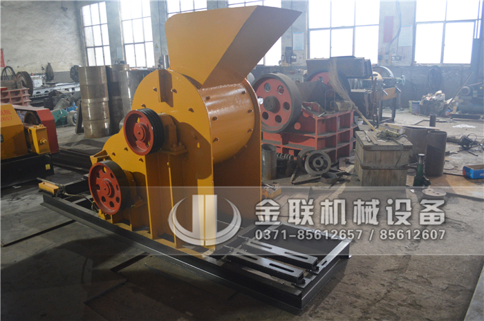 選購(gòu)碎煤機(jī)用哪種機(jī)械設(shè)備好，有哪些顯著的優(yōu)勢(shì)？