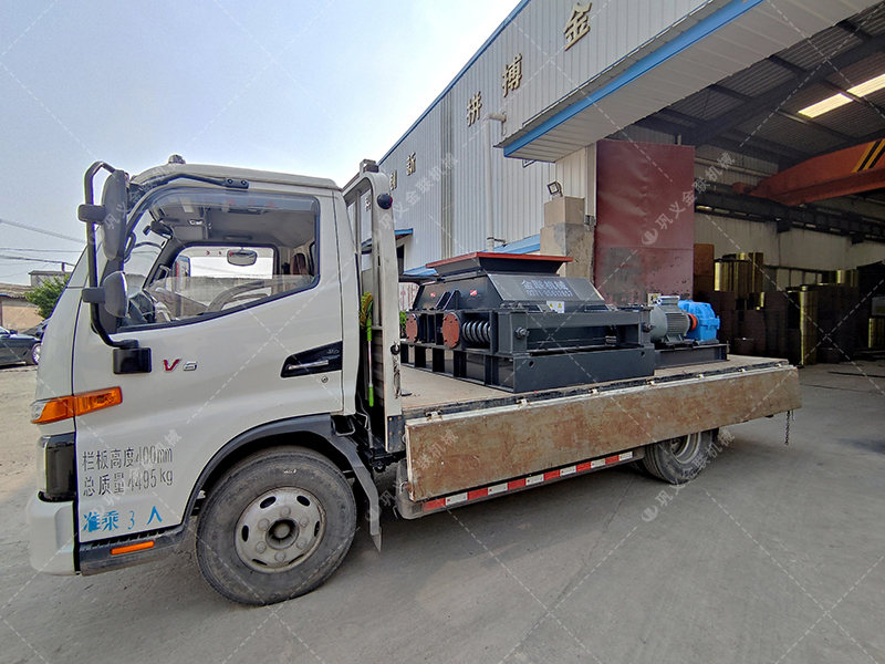 2PGC600X750雙齒輥破碎機發(fā)貨圖片_發(fā)往湖南婁底_破碎煤塊