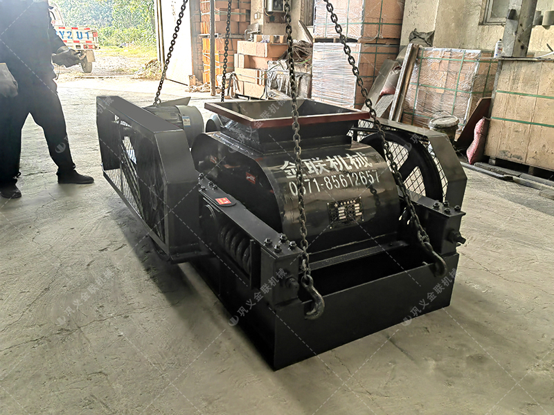 2pgc450*500雙齒輥破碎機發(fā)貨圖片_發(fā)往內(nèi)蒙古赤峰_破碎煤 2pgc450*500雙齒輥破碎機發(fā)貨圖片_發(fā)往內(nèi)蒙古赤峰_破碎煤